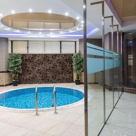 Avan Plaza Hotel 예레반 외부 사진
