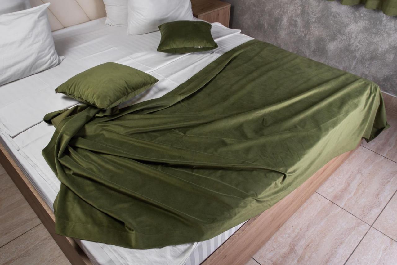 Avan Plaza Hotel 예레반 외부 사진