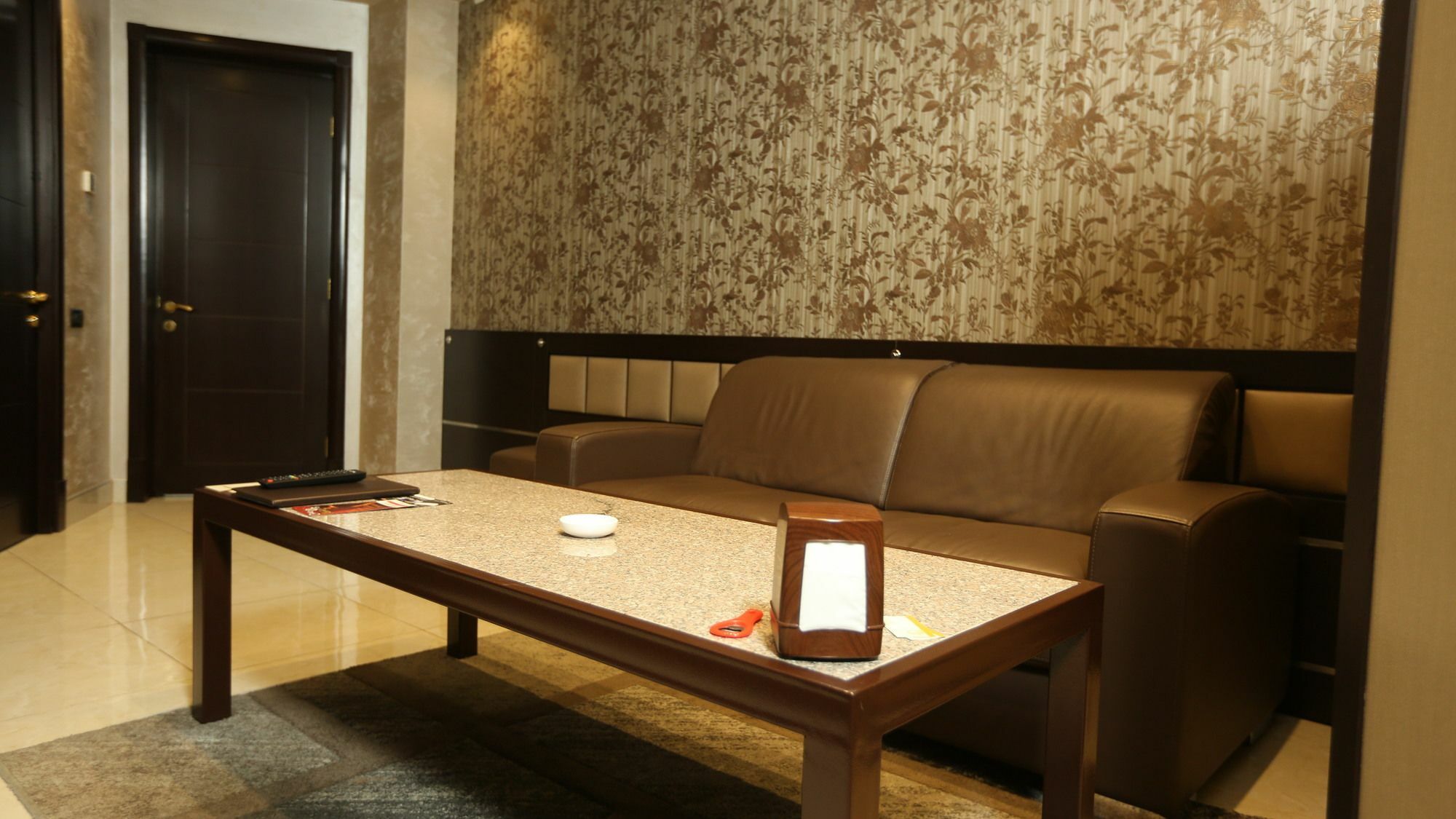 Avan Plaza Hotel 예레반 외부 사진